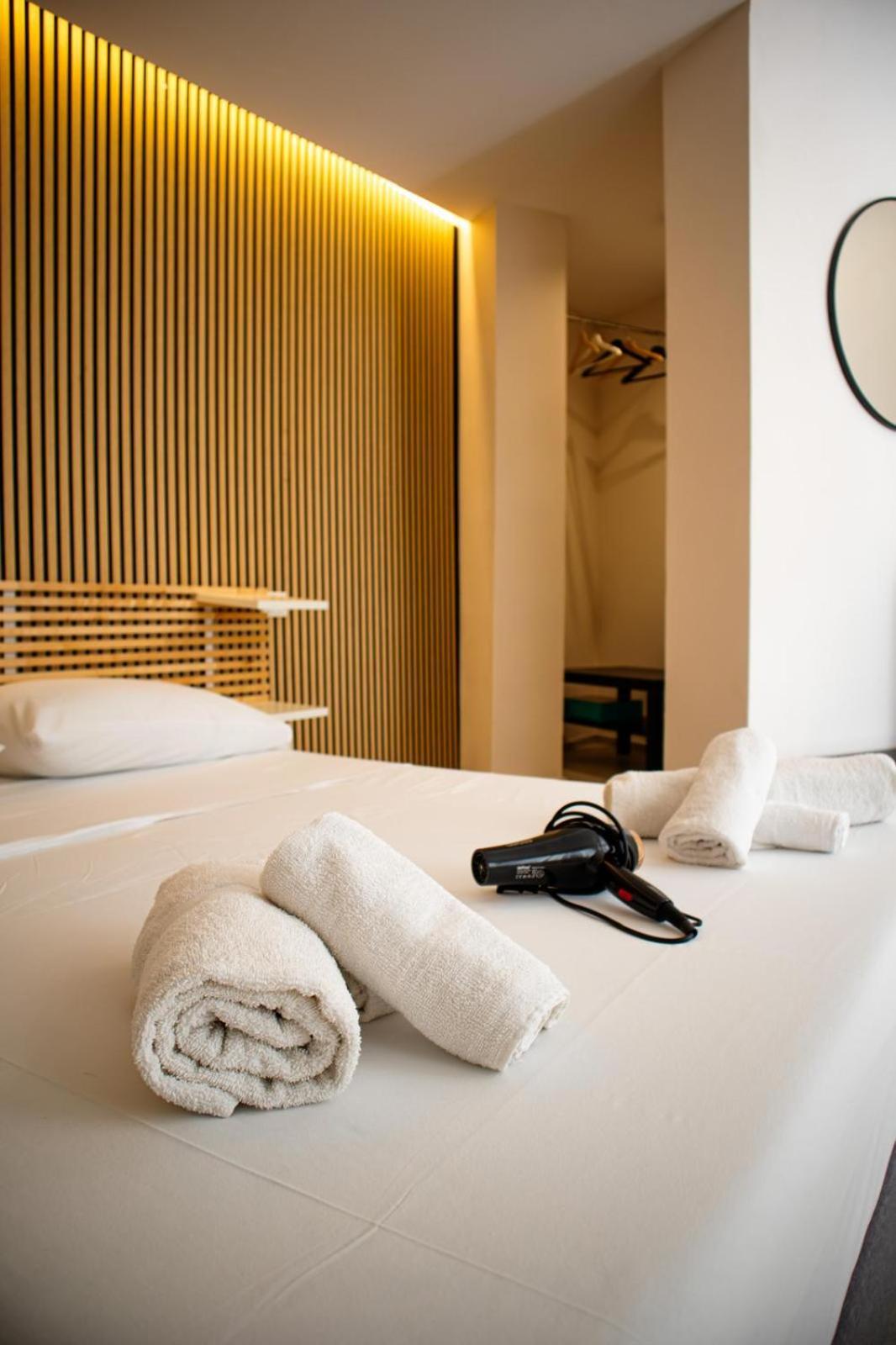 Suites Mediterranee Pulsano Dış mekan fotoğraf